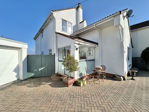 Photo 37- click for photo gallery